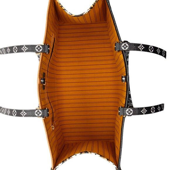 Louis Vuitton Giant Monogram Canvas Jungle Onthego GM Tote - Picture 7 of 12